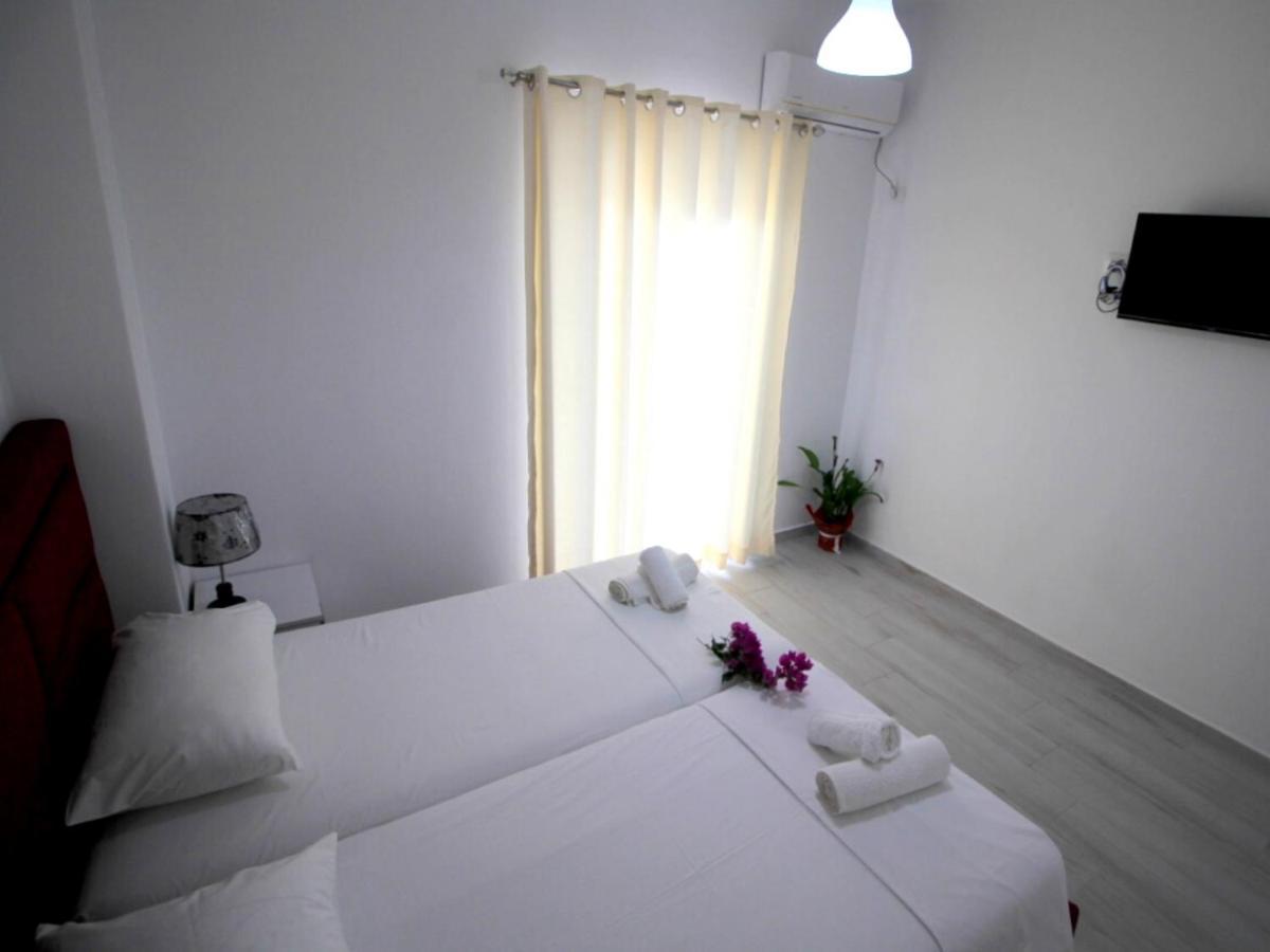 Gusto Di Casa Hotel Sarandë Exterior foto