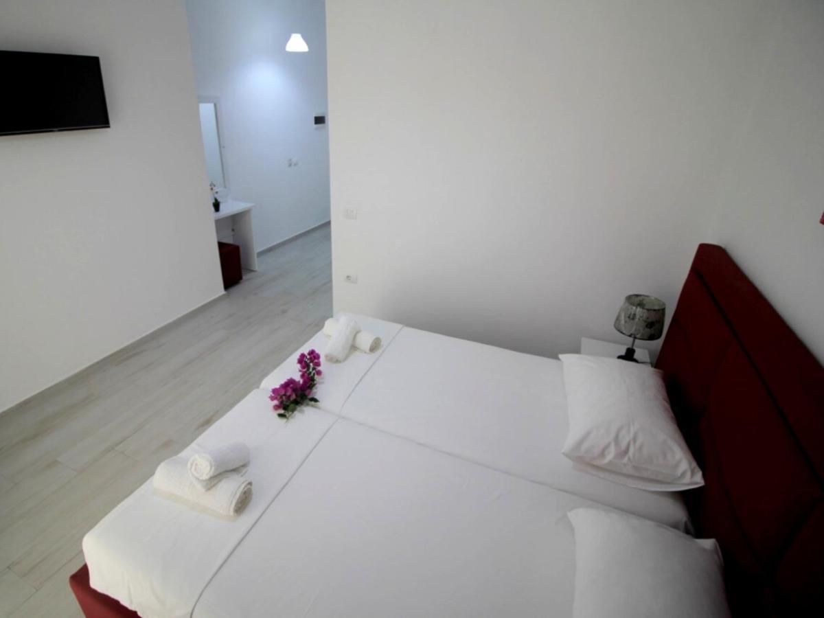 Gusto Di Casa Hotel Sarandë Exterior foto