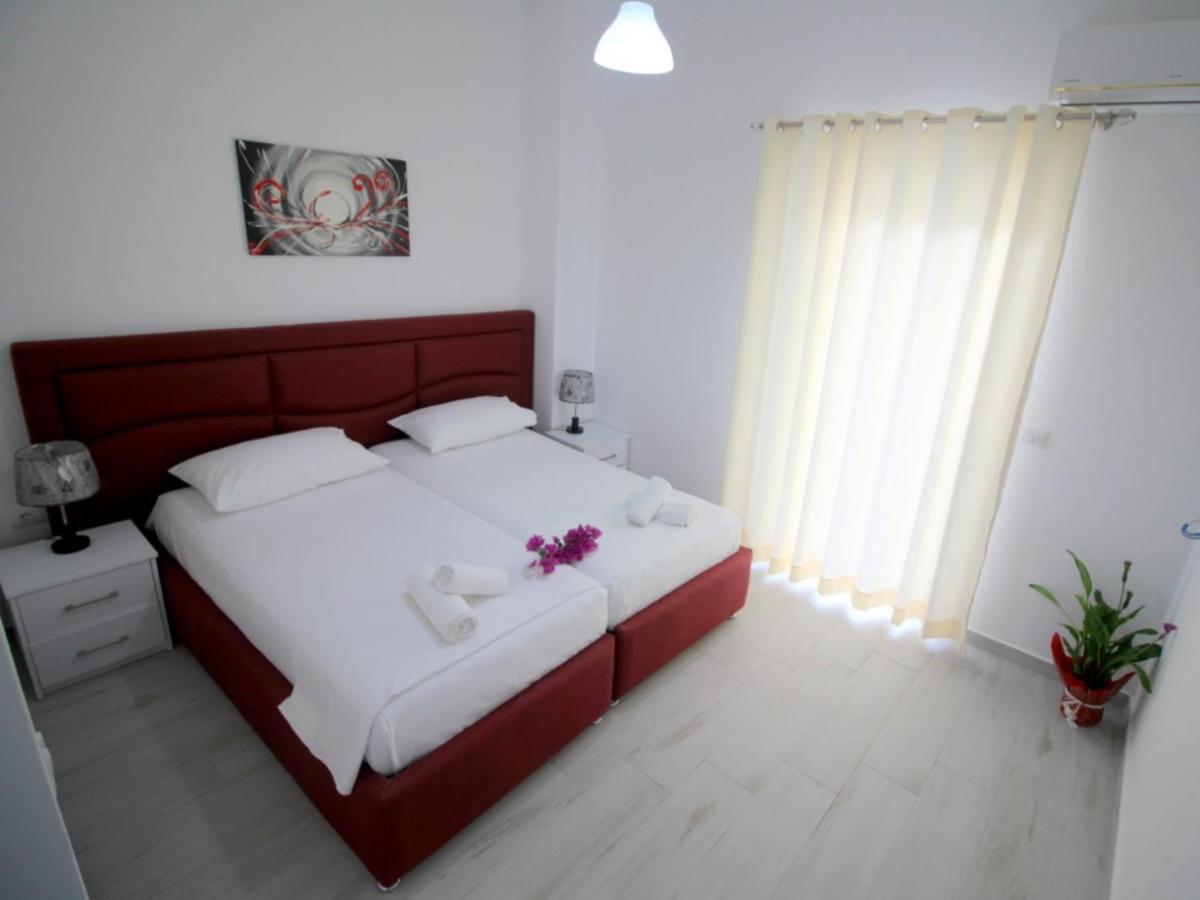 Gusto Di Casa Hotel Sarandë Exterior foto