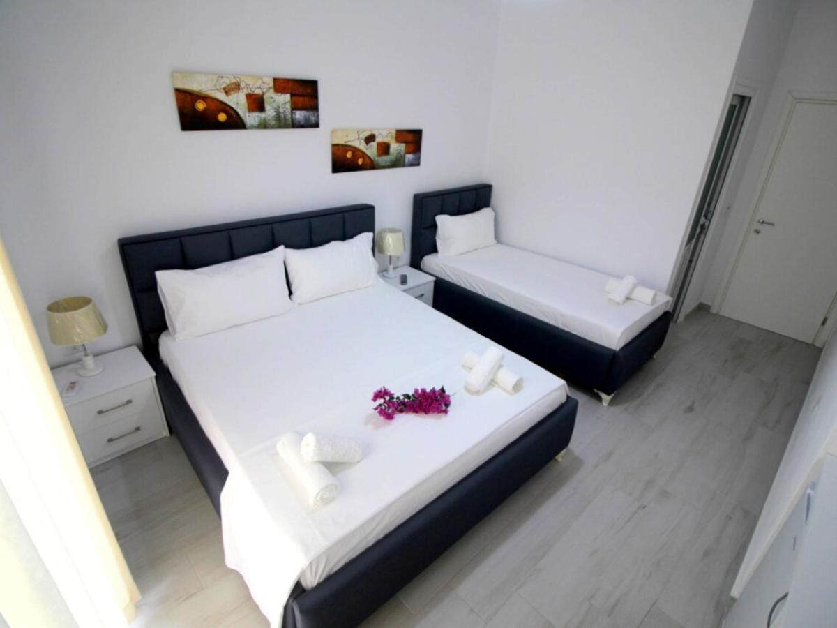 Gusto Di Casa Hotel Sarandë Exterior foto