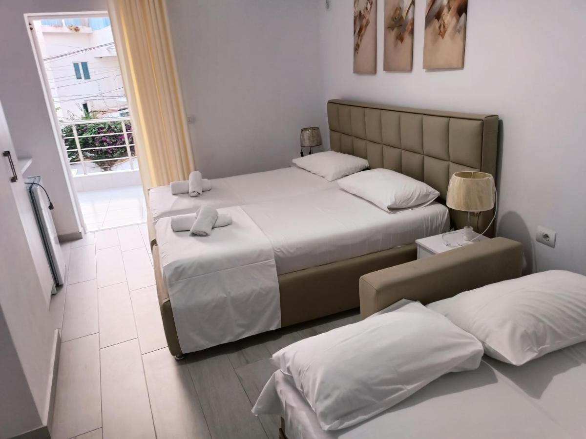 Gusto Di Casa Hotel Sarandë Exterior foto